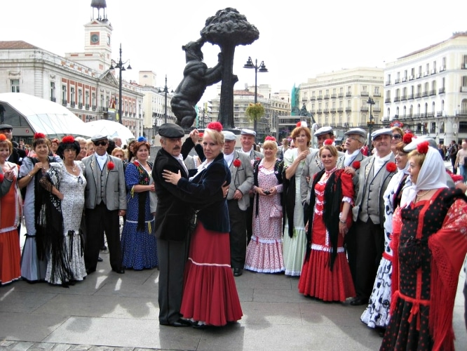 Главный праздник Мадрида , день Сан Исидро San Isidro, Святого Исидора, 15 мая.